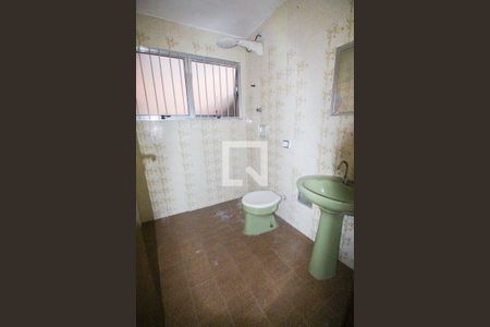 Casa à venda com 250m², 2 quartos e 2 vagasBanheiro 2