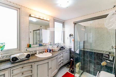 Apartamento à venda com 220m², 4 quartos e 3 vagasBanheiro da Suíte 2