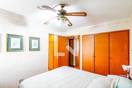 Apartamento à venda com 220m², 4 quartos e 3 vagasSuíte 2