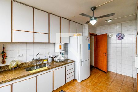 Apartamento à venda com 220m², 4 quartos e 3 vagasCozinha