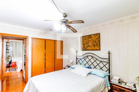 Apartamento à venda com 220m², 4 quartos e 3 vagasSuíte 2