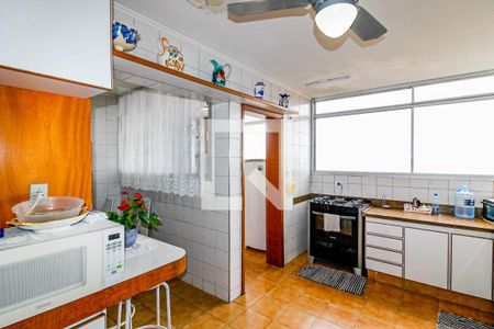 Apartamento à venda com 220m², 4 quartos e 3 vagasCozinha