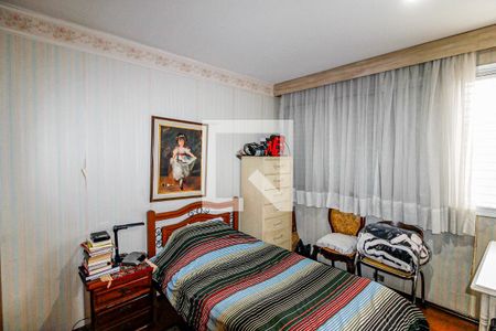 Apartamento à venda com 220m², 4 quartos e 3 vagasQuarto 