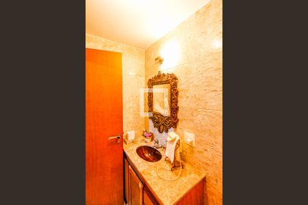 Apartamento à venda com 220m², 4 quartos e 3 vagasLavabo