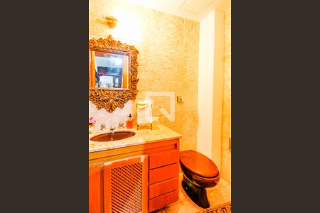 Apartamento à venda com 220m², 4 quartos e 3 vagasLavabo