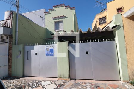 Casa à venda com 150m², 2 quartos e 3 vagasFachada