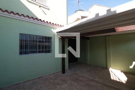 Casa à venda com 150m², 2 quartos e 3 vagasFachada