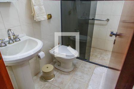 Casa à venda com 183m², 3 quartos e 5 vagasBanheiro 2