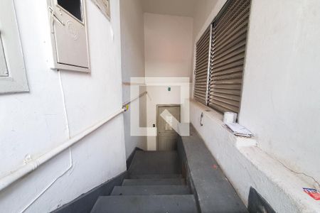 Hall de entrada de casa para alugar com 2 quartos, 100m² em Liberdade, São Paulo