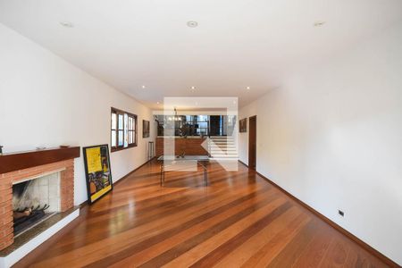 Casa para alugar com 480m², 5 quartos e 3 vagasSala