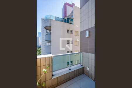 Varanda da Sala de apartamento para alugar com 1 quarto, 66m² em Vale do Sereno, Nova Lima