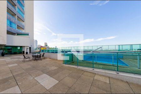 Apartamento à venda com 115m², 2 quartos e 3 vagas Apartamento à venda com 115m², 2 quartos e 3 vagasPiscina