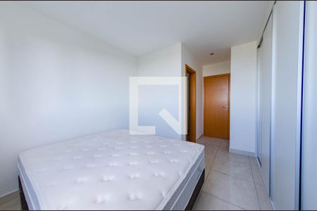 Apartamento à venda com 115m², 2 quartos e 3 vagas Apartamento à venda com 115m², 2 quartos e 3 vagasSuíte