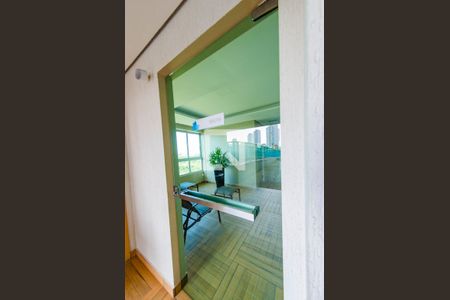 Apartamento à venda com 115m², 2 quartos e 3 vagas Apartamento à venda com 115m², 2 quartos e 3 vagasSauna