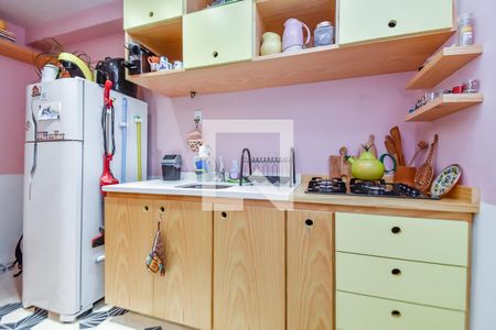 Cozinha de apartamento para alugar com 1 quarto, 26m² em Bela Vista, São Paulo