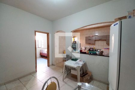 Casa à venda com 380m², 3 quartos e 2 vagas Casa à venda com 380m², 3 quartos e 2 vagasCopa