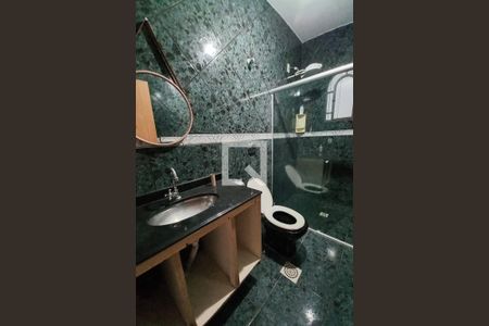 Casa à venda com 380m², 3 quartos e 2 vagas Casa à venda com 380m², 3 quartos e 2 vagasBanheiro Social