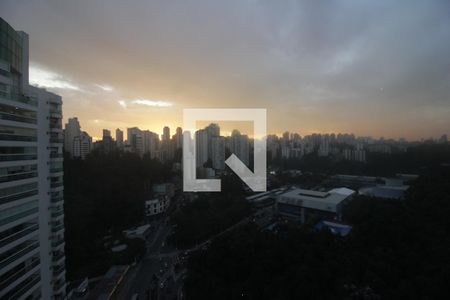 Vista da varanda de apartamento à venda com 4 quartos, 131m² em Parque do Morumbi, São Paulo