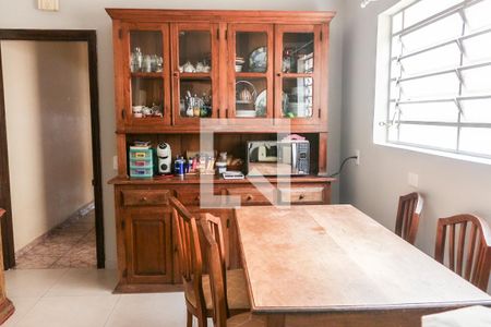 Casa à venda com 210m², 3 quartos e 2 vagas Casa à venda com 210m², 3 quartos e 2 vagasCozinha