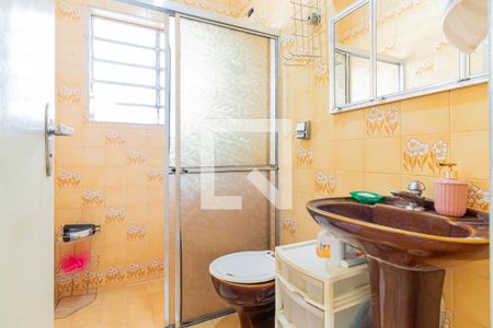 Casa à venda com 210m², 3 quartos e 2 vagas Casa à venda com 210m², 3 quartos e 2 vagasBanheiro