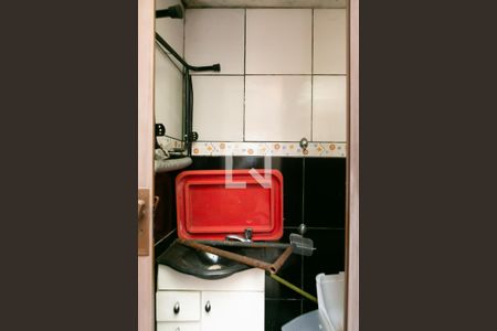 Lavabo  de casa de condomínio à venda com 2 quartos, 49m² em Vila Curuçá, São Paulo