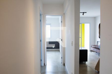 Corredor de apartamento à venda com 2 quartos, 53m² em Vila São Pedro, Santo André