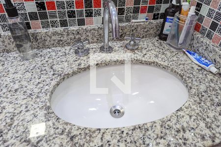 Apartamento para alugar com 96m², 3 quartos e 2 vagasBanheiro da suíte