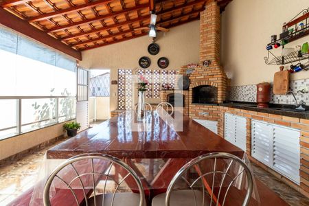 Casa à venda com 305m², 3 quartos e 6 vagas Casa à venda com 305m², 3 quartos e 6 vagasÁrea Gourmet