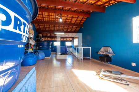 Casa à venda com 305m², 3 quartos e 6 vagas Casa à venda com 305m², 3 quartos e 6 vagasSótão