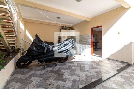 Casa à venda com 305m², 3 quartos e 6 vagas Casa à venda com 305m², 3 quartos e 6 vagasÁrea Externa/Área de Serviço