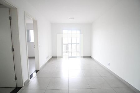 salaquarto de Apartamento com 1 quarto, 42m² Vila Roque