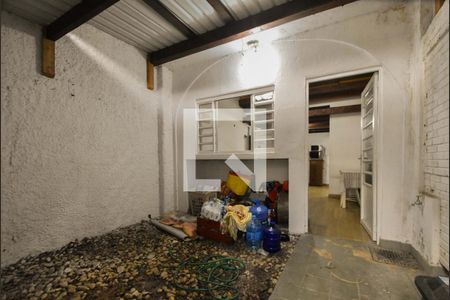 Garagem de casa para alugar com 3 quartos, 90m² em Jardim Aeroporto, São Paulo