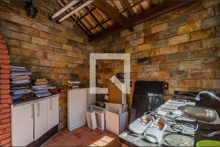 Casa à venda com 360m², 4 quartos e 2 vagasChurrasqueira