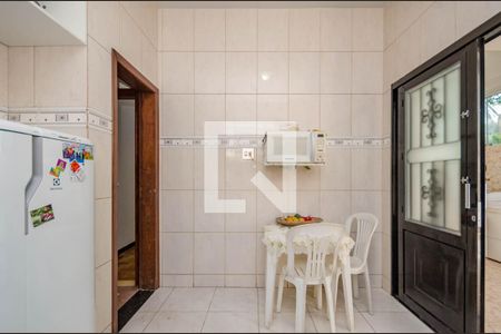 Casa à venda com 360m², 4 quartos e 2 vagasCozinha