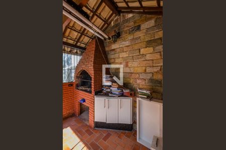 Casa à venda com 360m², 4 quartos e 2 vagasChurrasqueira