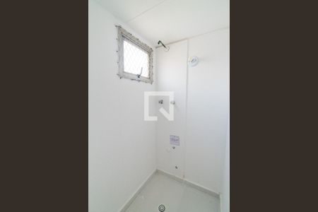 Apartamento à venda com 53m², 2 quartos e 1 vaga Apartamento à venda com 53m², 2 quartos e 1 vagaBanheiro de serviço