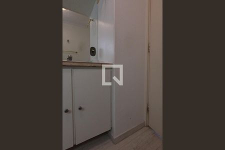 Apartamento à venda com 45m², 1 quarto e 1 vaga Apartamento à venda com 45m², 1 quarto e 1 vagaBanheiro