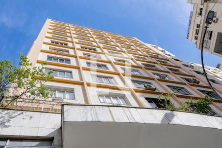 Apartamento à venda com 45m², 1 quarto e sem vagaFachada 