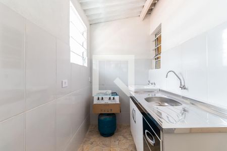 Cozinha e Área de Serviço de casa de condomínio para alugar com 1 quarto, 66m² em Socorro, São Paulo