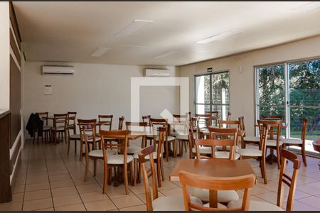 Apartamento para alugar com 50m², 2 quartos e 1 vaga Apartamento para alugar com 50m², 2 quartos e 1 vagaÁrea comum - Salão de festas