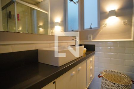 Apartamento à venda com 58m², 1 quarto e sem vagaBanheiro quarto suite