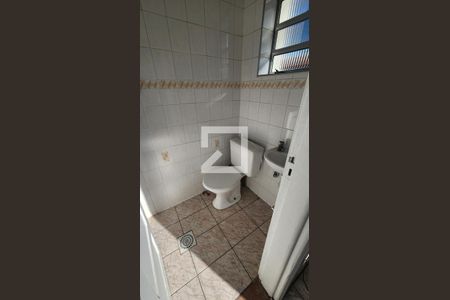Apartamento para alugar com 110m², 3 quartos e sem vaga Apartamento para alugar com 110m², 3 quartos e sem vagaBanheiro de serviço