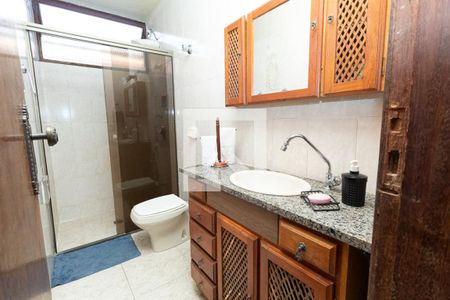 Casa à venda com 122m², 3 quartos e 2 vagasBanheiro Social