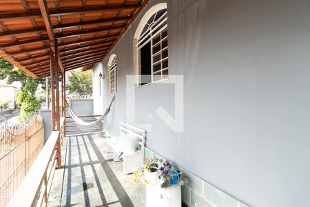 Casa à venda com 122m², 3 quartos e 2 vagasvaranda