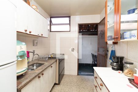 Casa à venda com 122m², 3 quartos e 2 vagasCozinha