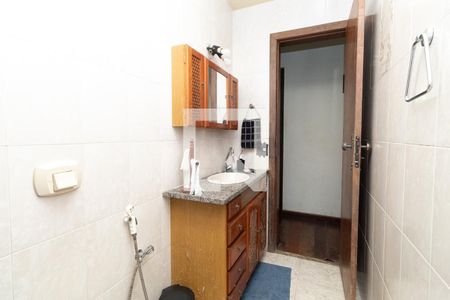 Casa à venda com 122m², 3 quartos e 2 vagasBanheiro Social