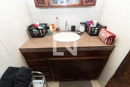 Casa à venda com 122m², 3 quartos e 2 vagasBanheiro da Suíte