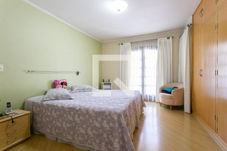 Casa à venda com 173m², 3 quartos e 2 vagasSuíte