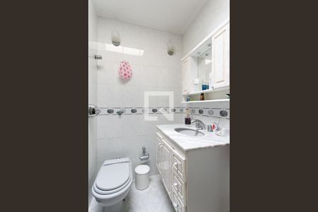 Casa à venda com 173m², 3 quartos e 2 vagasBanheiro do Corredor