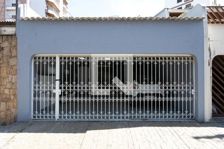 Casa à venda com 173m², 3 quartos e 2 vagasFachada